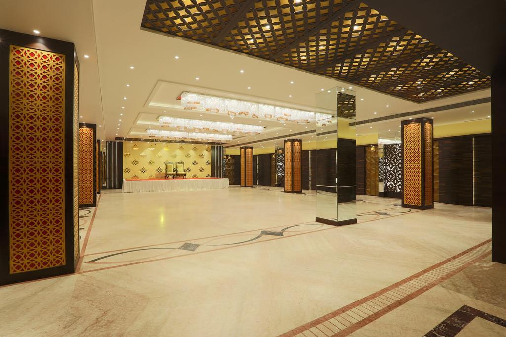 Hotel Millennium Гувахати Екстериор снимка