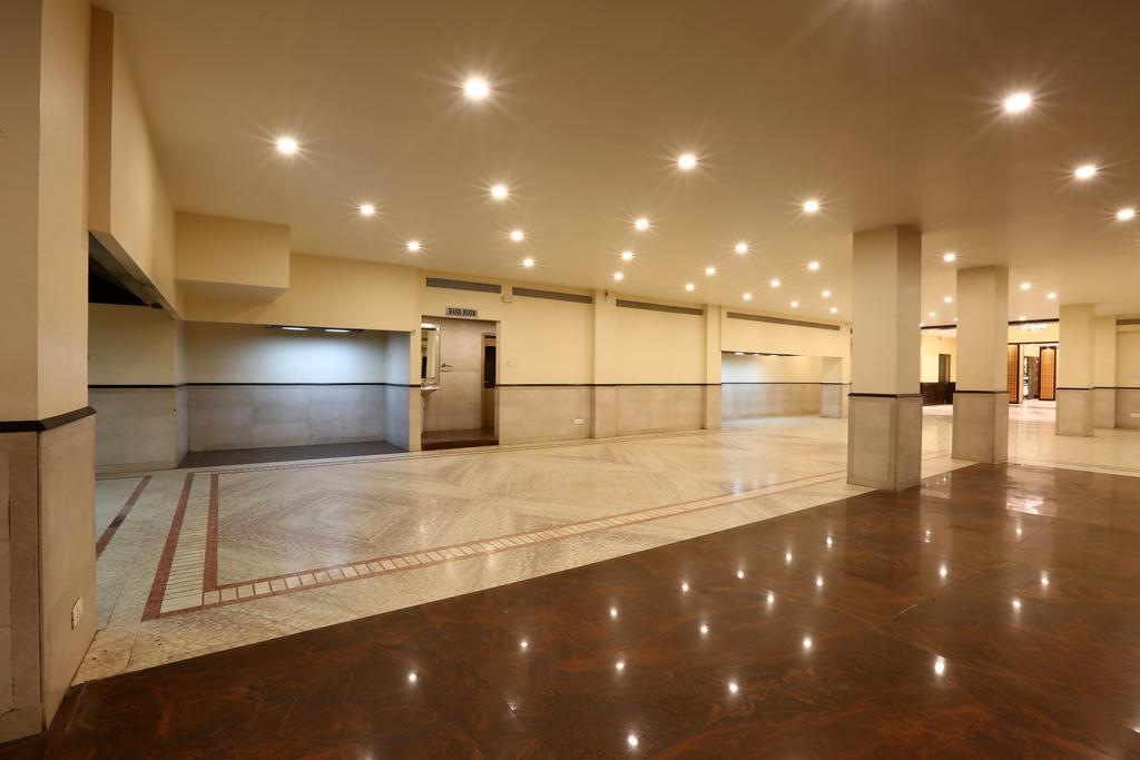Hotel Millennium Гувахати Екстериор снимка