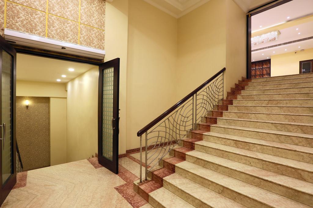 Hotel Millennium Гувахати Екстериор снимка